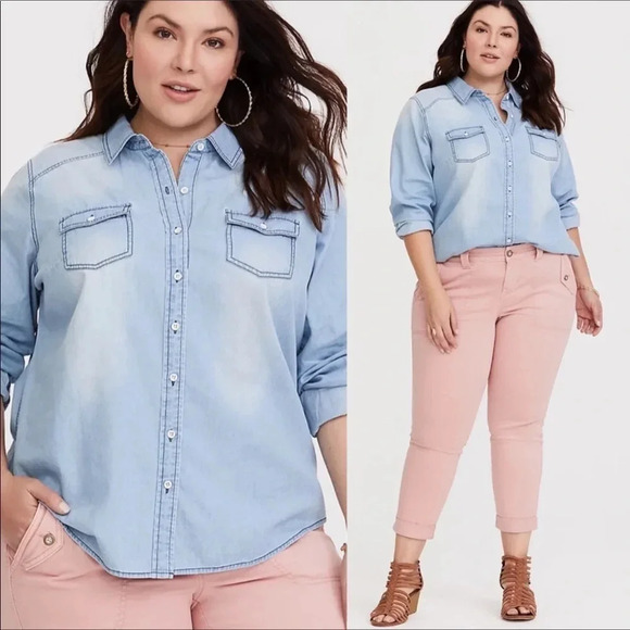 Torrid Taylor Light Wash Denim Button Down Shirt Chambray Long Sleeve Blouse - Picture 1 of 7